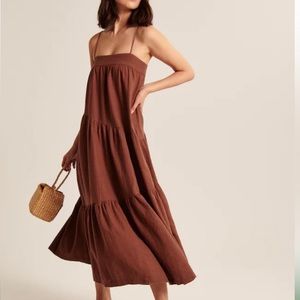 Abercrombie - Asymmetrical Tiered
Maxi Dress